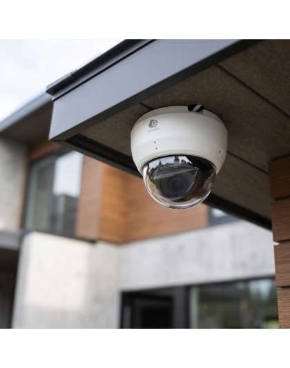 AI Indoor/Outdoor 5MP Dome Camera: 132